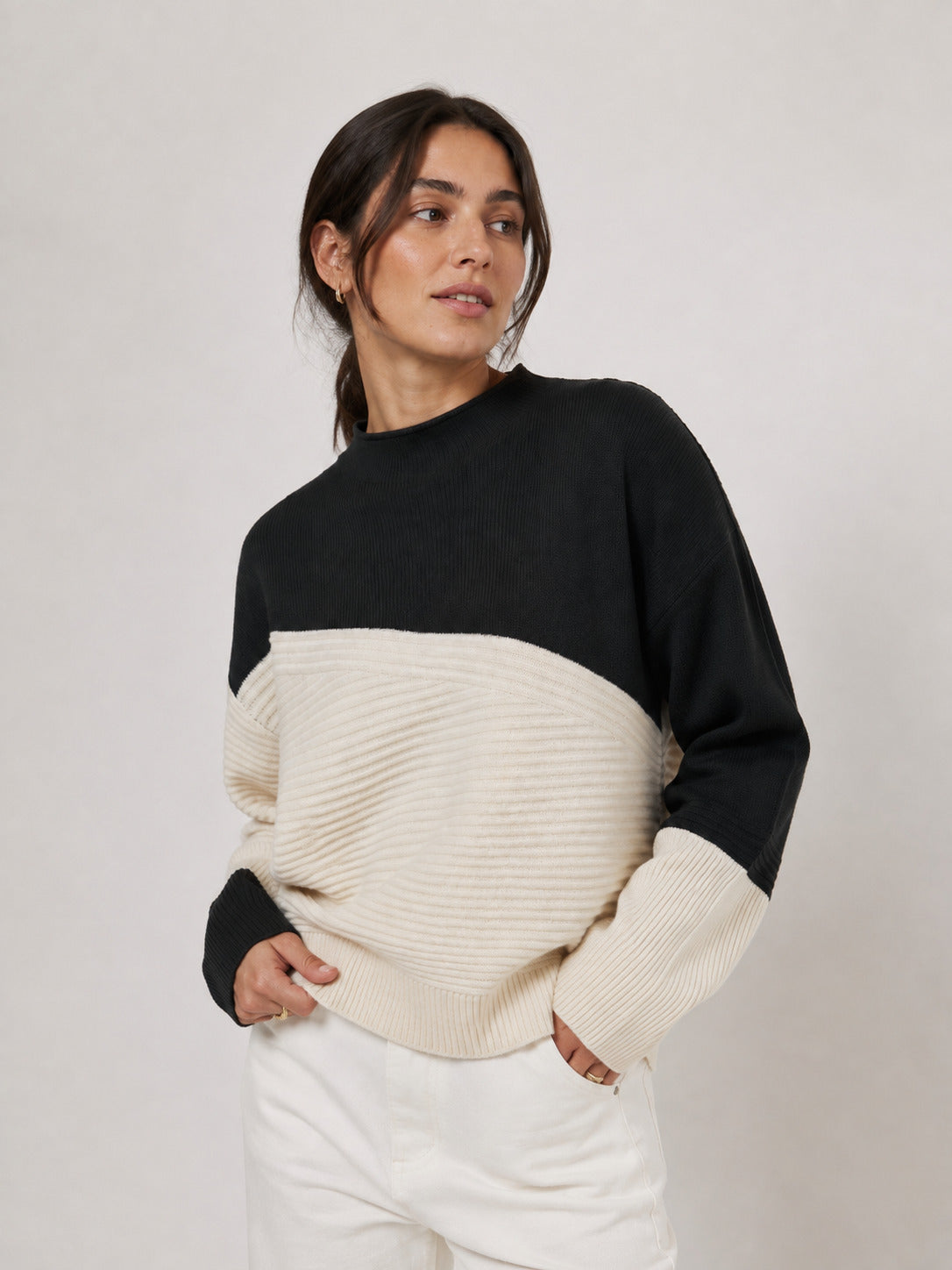 Kesim Sueter Negro zvcolor:negro