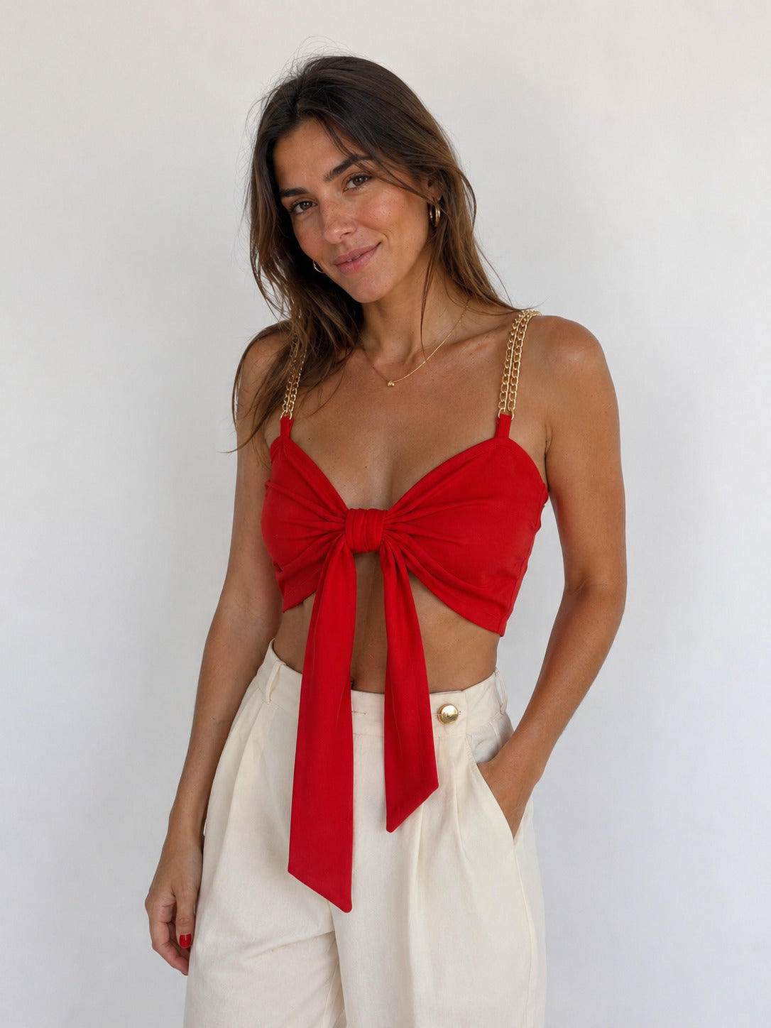 Rubina™ | Top Rojo con Cadenas Doradas