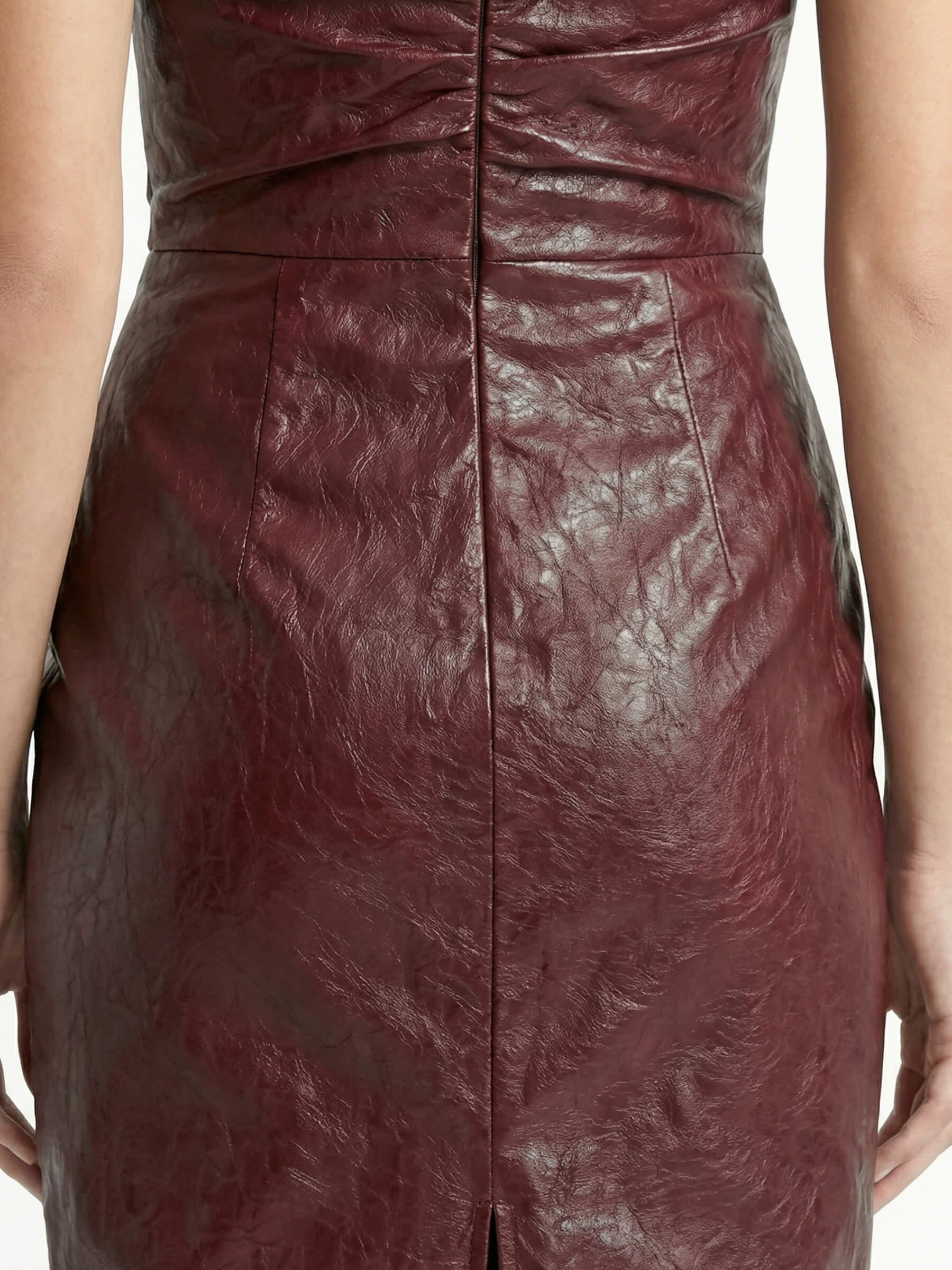 Solenne™ | Vestido efecto piel con abertura