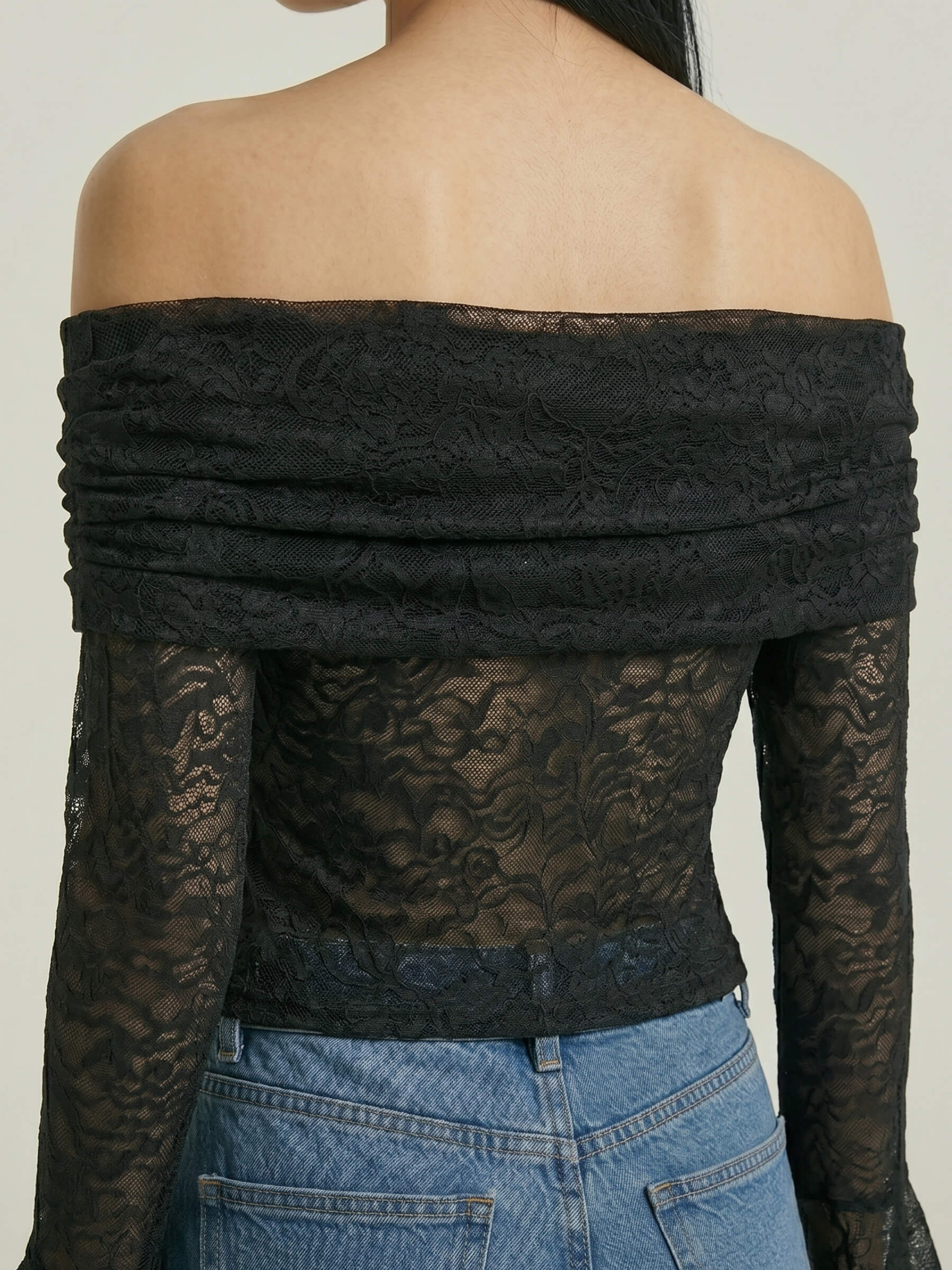 Noir Reverie™ | Blusa Off-Shoulder Manga Larga