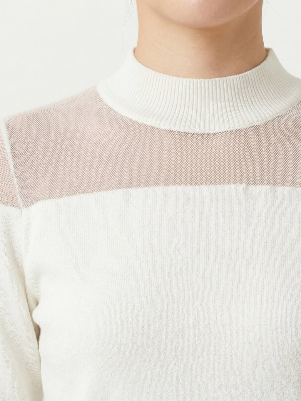 Noa™ | Vestido corto de silueta minimalista