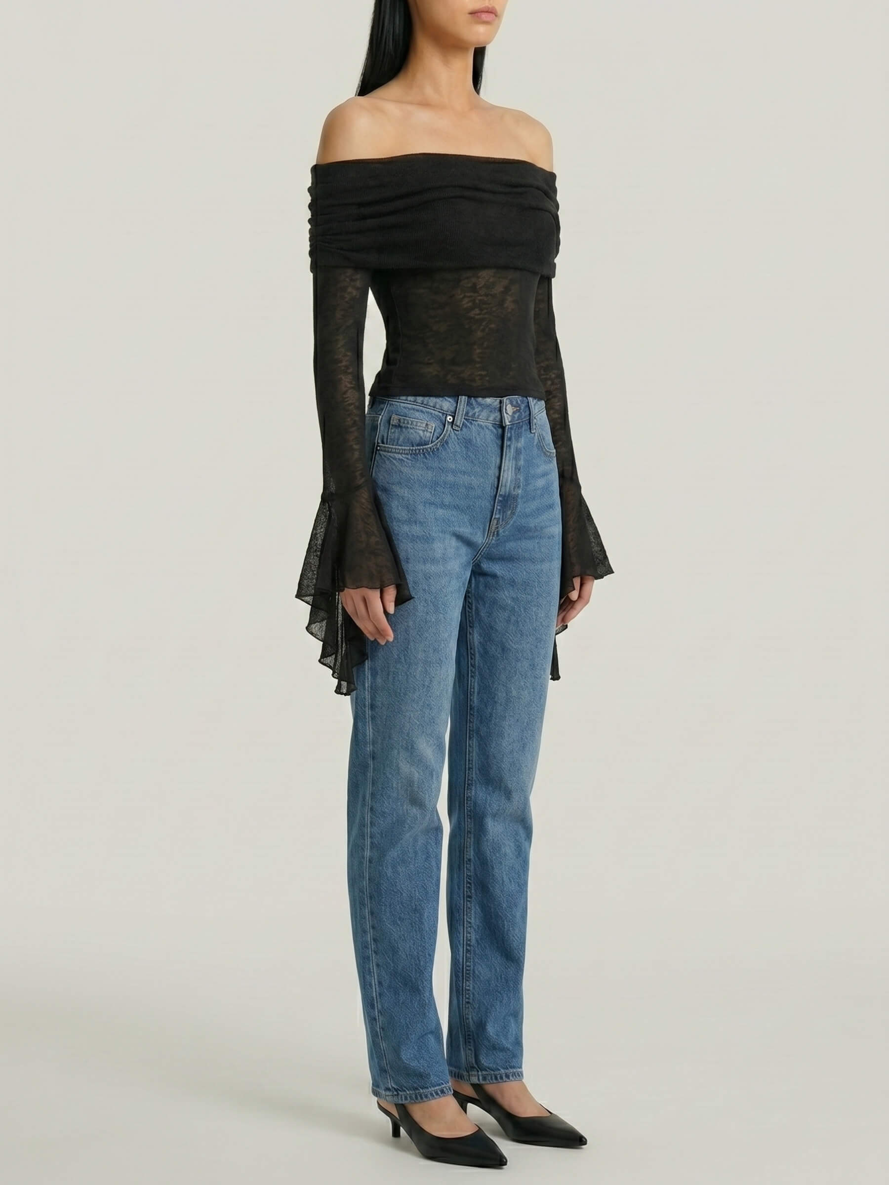 Noir Reverie™ | Blusa Off-Shoulder Manga Larga