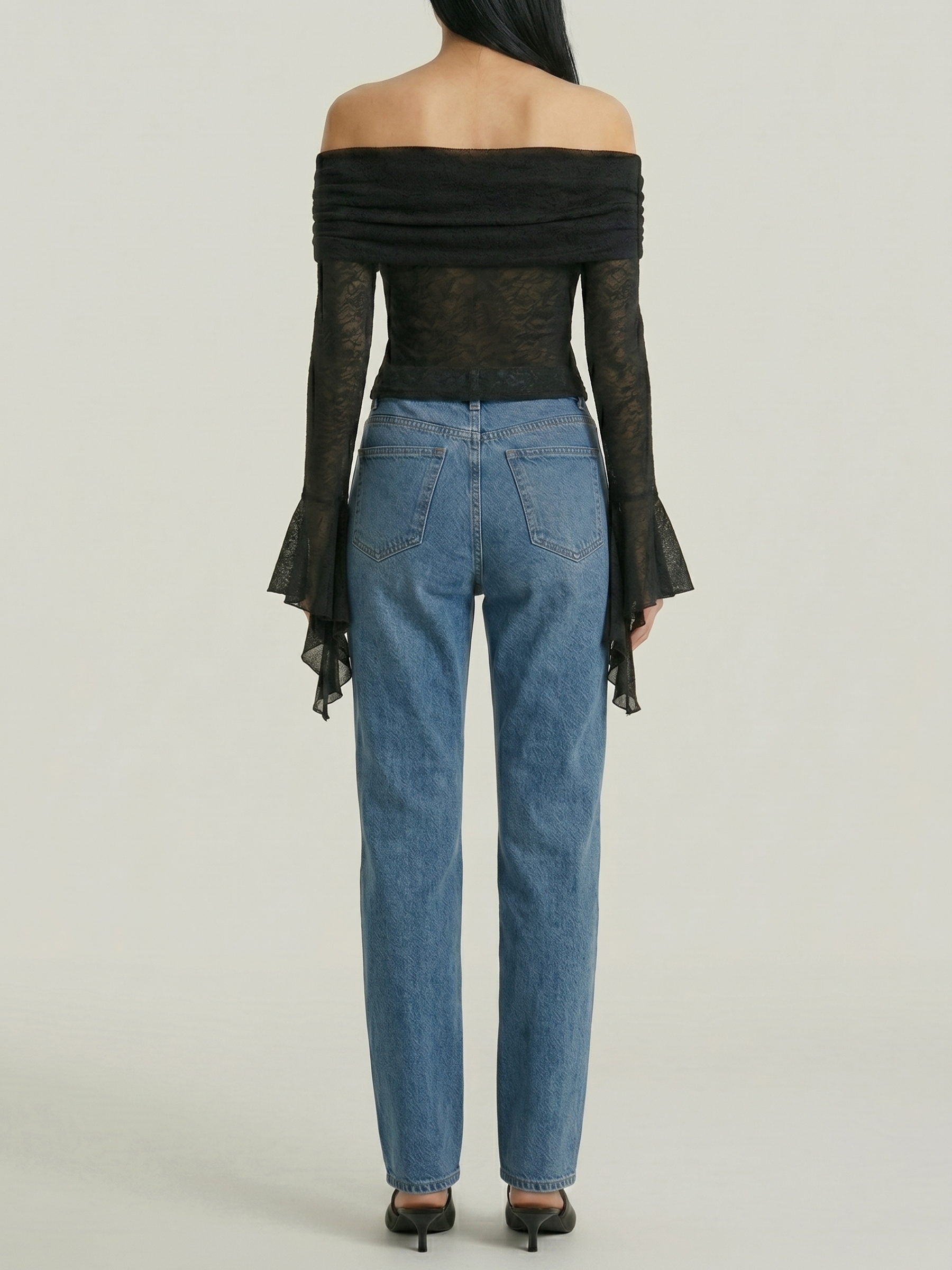 Noir Reverie™ | Blusa Off-Shoulder Manga Larga