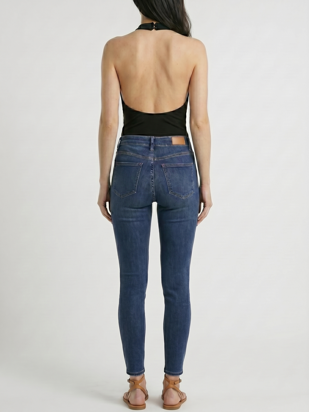Selene™ | Top Halter Cowl Neck Satinado
