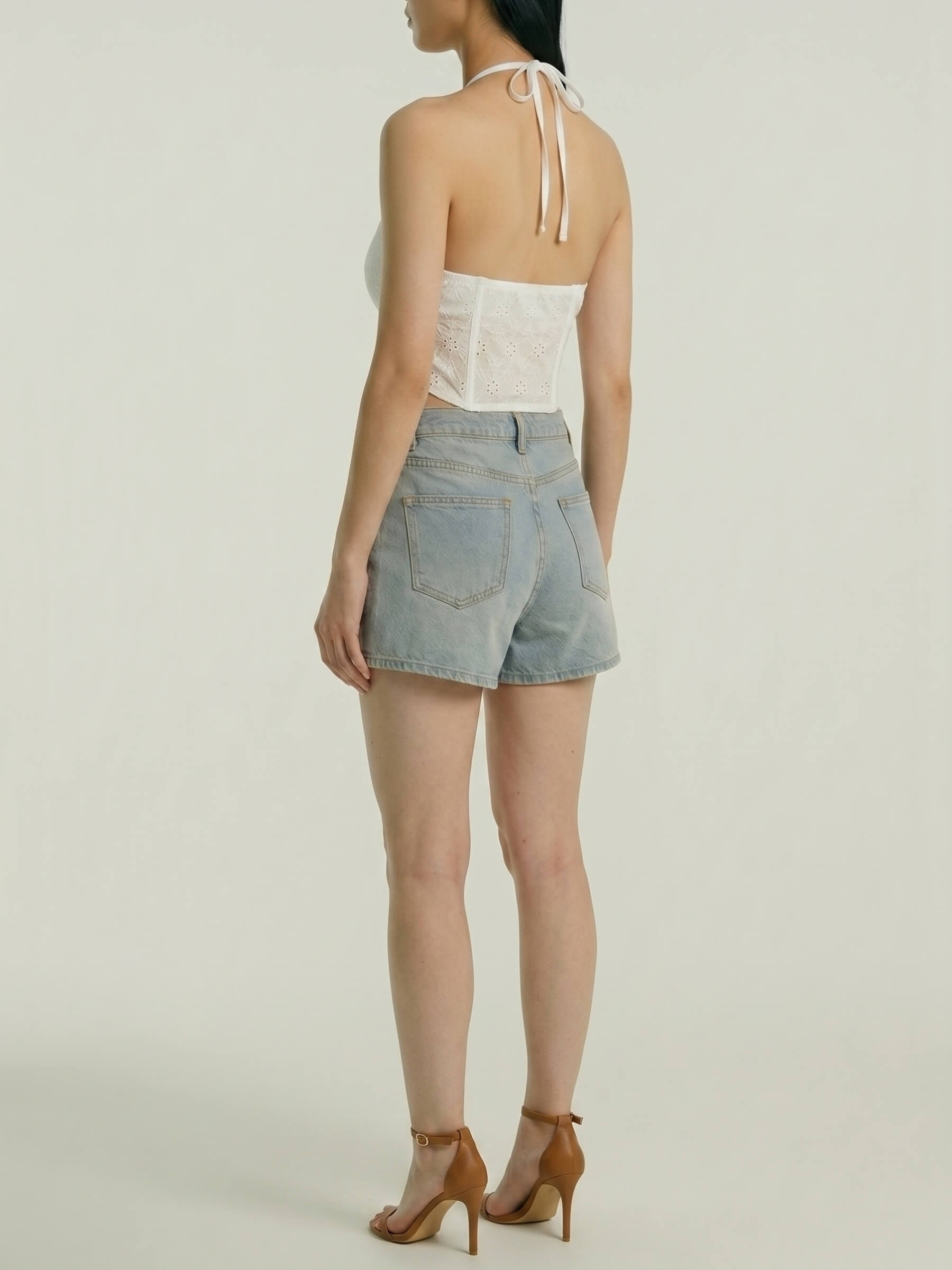 Daisy™ | Top Halter Bordado con Lazo