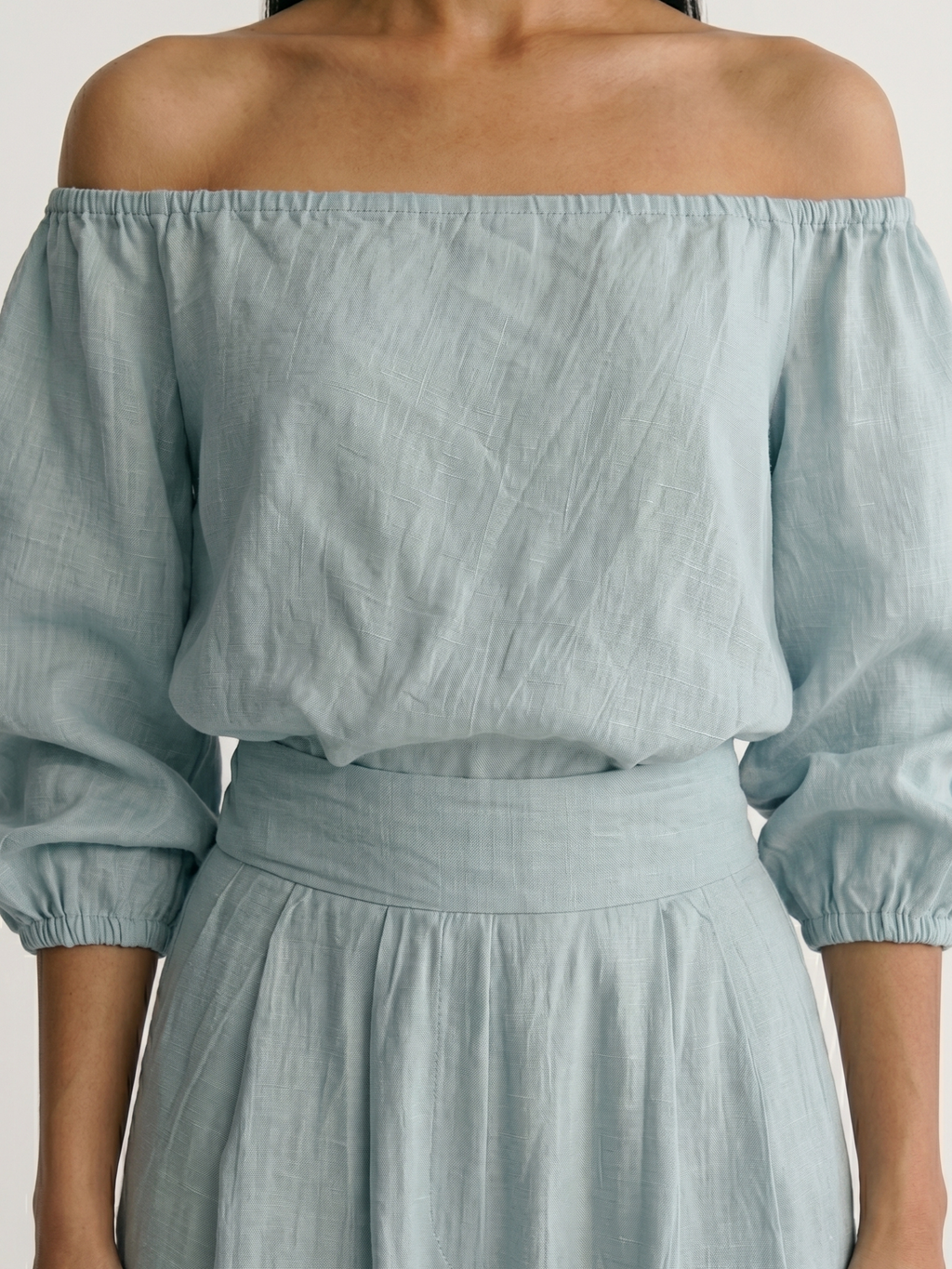 Amelia™ | Mono de Elegancia Natural
