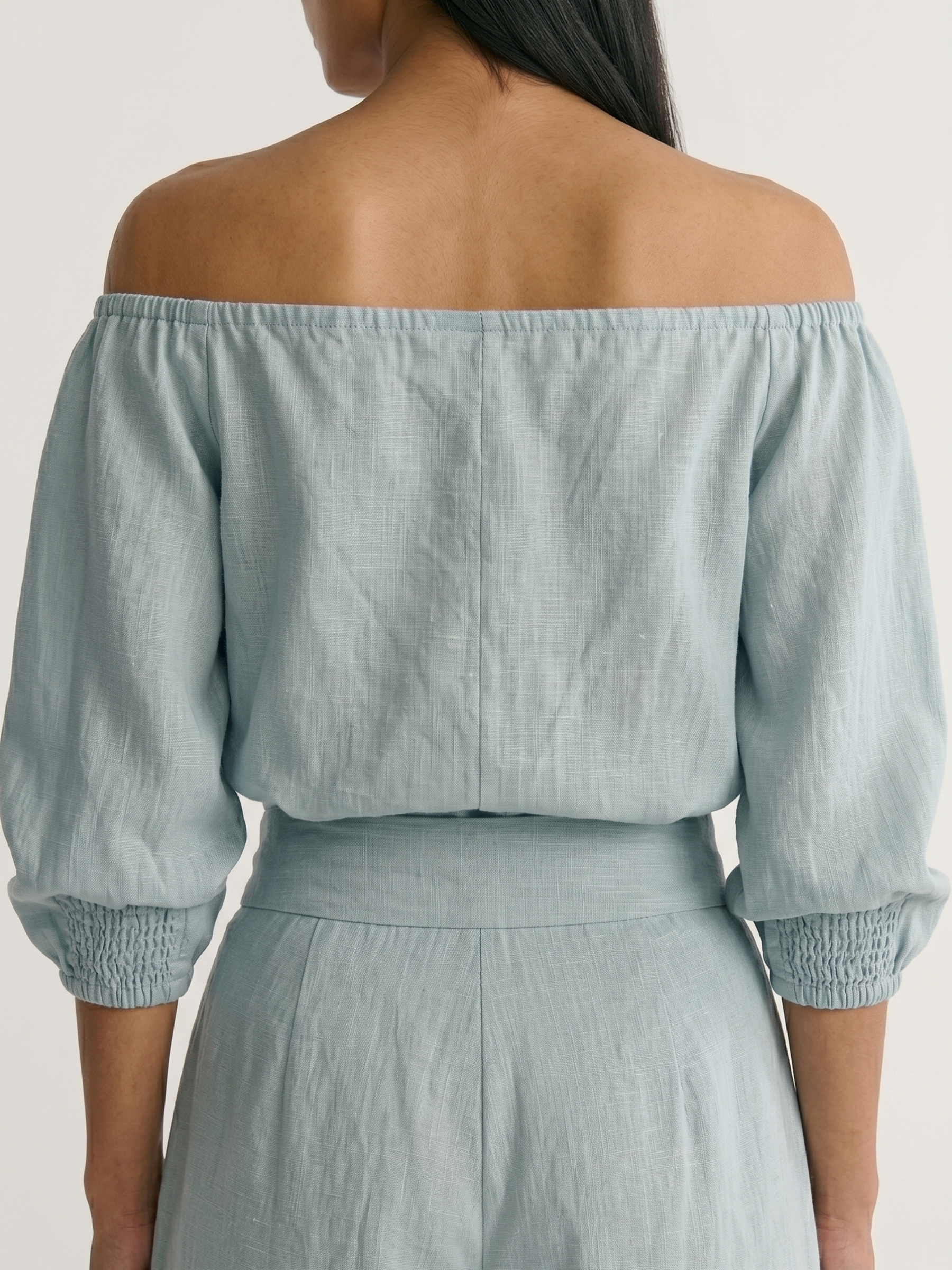 Amelia™ | Mono de Elegancia Natural